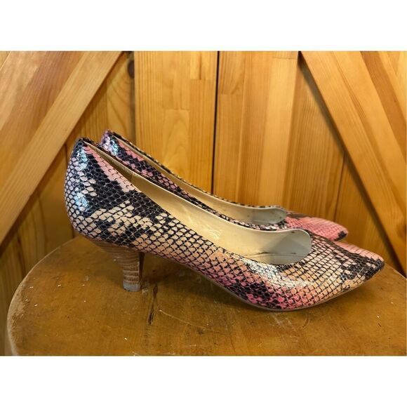 Franco Sarto Women's Pink Cobra Faux Snake Skin Pattern Pump Heels Size 6M - Picture 1 of 9